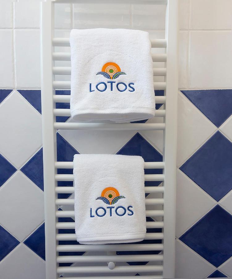 Lotos - Luxury Apartments Kounoupidhianá Buitenkant foto